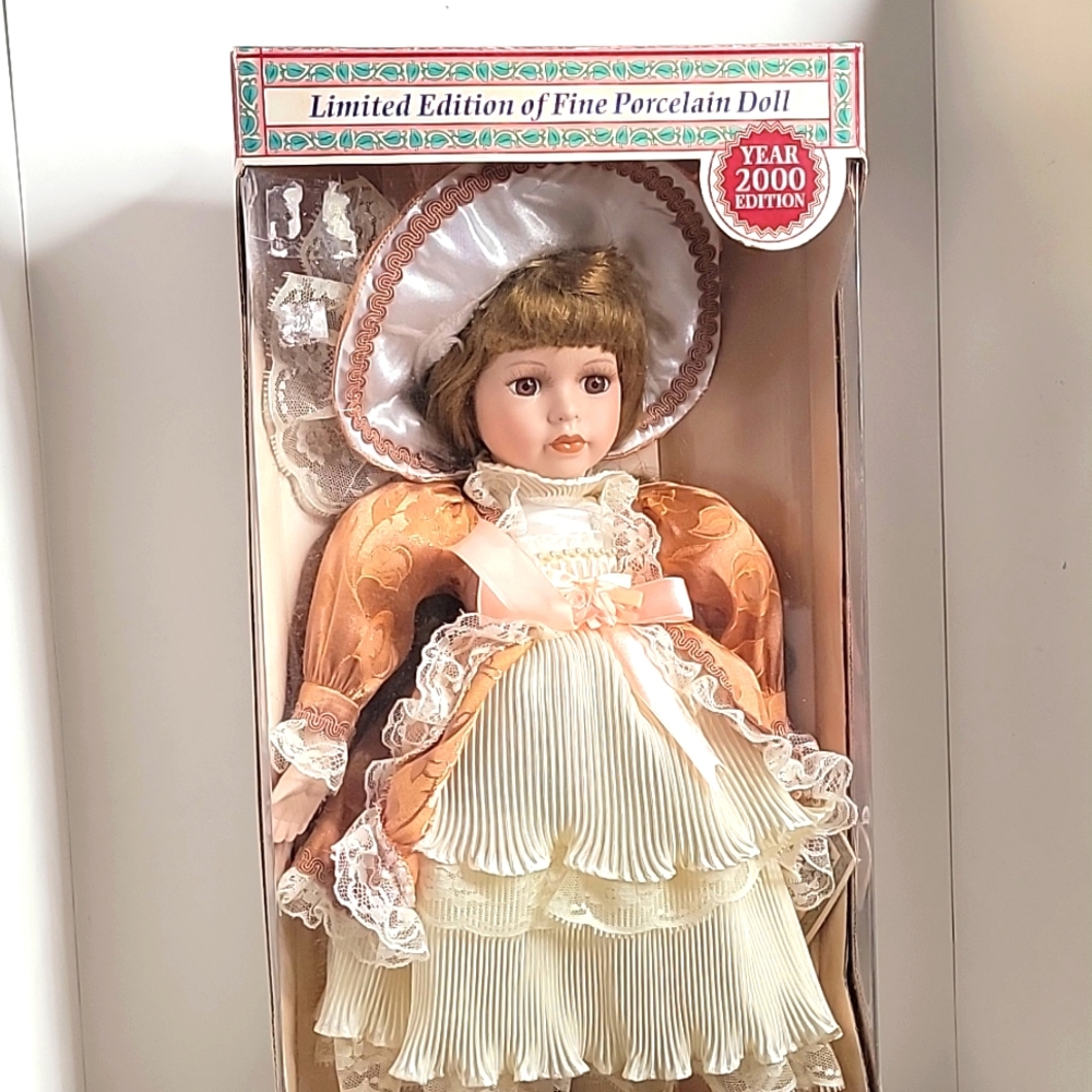 New angelina collection fine porcelain doll 2000
